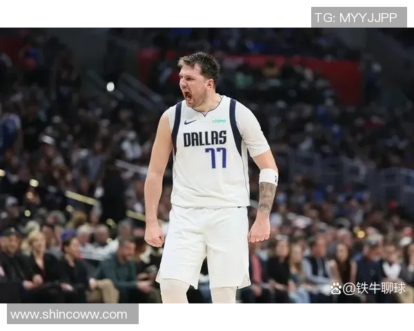东契奇狂砍73分刷新现役得分纪录独行侠力克太阳终结其11连胜之旅